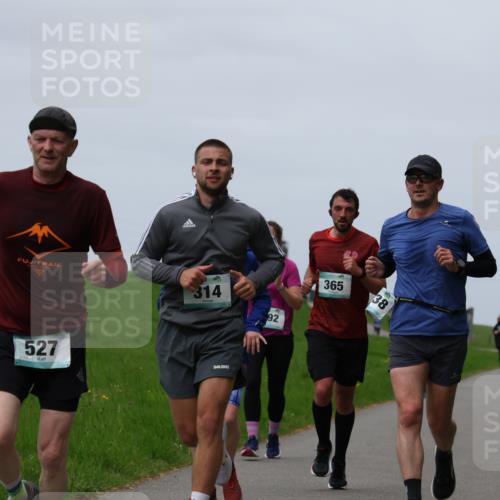 04.05.2025 - 8. Wedeler Halbmarathon Yannick Fuchs http://msf.ph/oto/7822729 04.05.2025 11:29:50 Laufen 314, 92, 527, 365, 38 meine-sportfotos.de