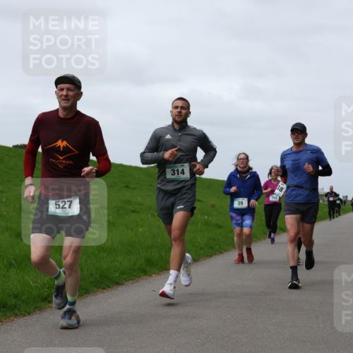 04.05.2025 - 8. Wedeler Halbmarathon Yannick Fuchs http://msf.ph/oto/7822820 04.05.2025 11:29:52 Laufen 527, 314, 38, 39, 192 meine-sportfotos.de