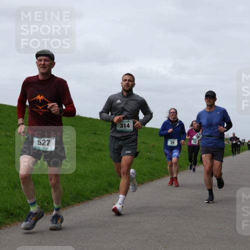 04.05.2025 - 8. Wedeler Halbmarathon Yannick Fuchs http://msf.ph/oto/7822825 04.05.2025 11:29:52 Laufen 527, 314, 39, 392 meine-sportfotos.de