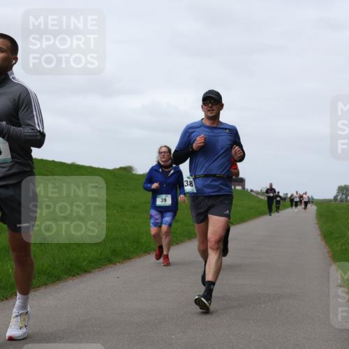 04.05.2025 - 8. Wedeler Halbmarathon Yannick Fuchs http://msf.ph/oto/7822854 04.05.2025 11:29:53 Laufen 314, 39, 38 meine-sportfotos.de