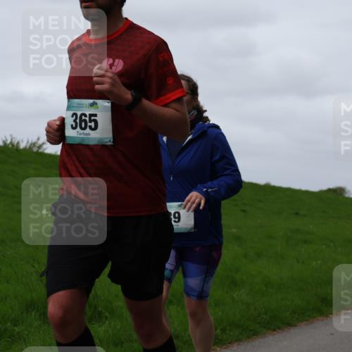04.05.2025 - 8. Wedeler Halbmarathon Yannick Fuchs http://msf.ph/oto/7822917 04.05.2025 11:29:55 Laufen 56, 365, 9, 392 meine-sportfotos.de