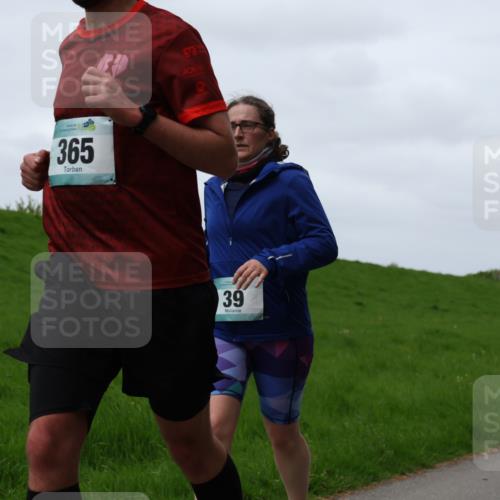 04.05.2025 - 8. Wedeler Halbmarathon Yannick Fuchs http://msf.ph/oto/7822920 04.05.2025 11:29:55 Laufen 365, 39, 392 meine-sportfotos.de