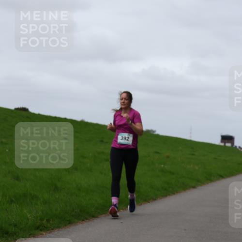 04.05.2025 - 8. Wedeler Halbmarathon Yannick Fuchs http://msf.ph/oto/7822951 04.05.2025 11:29:56 Laufen 392 meine-sportfotos.de
