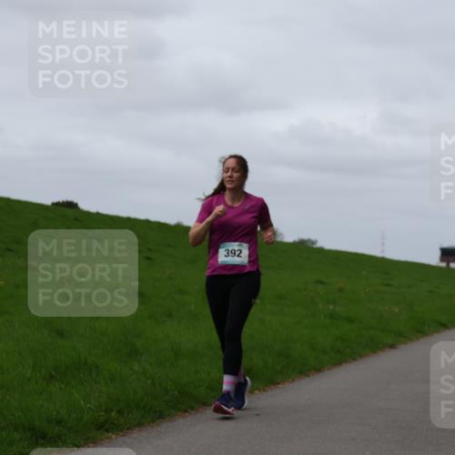 04.05.2025 - 8. Wedeler Halbmarathon Yannick Fuchs http://msf.ph/oto/7822972 04.05.2025 11:29:56 Laufen 392 meine-sportfotos.de