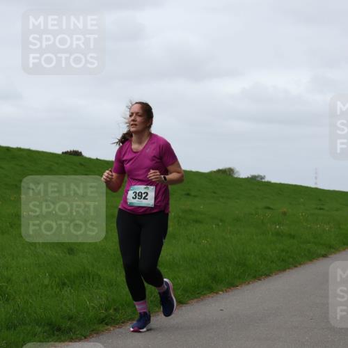04.05.2025 - 8. Wedeler Halbmarathon Yannick Fuchs http://msf.ph/oto/7822985 04.05.2025 11:29:57 Laufen 392 meine-sportfotos.de