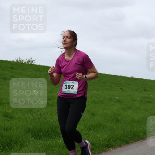04.05.2025 - 8. Wedeler Halbmarathon Yannick Fuchs http://msf.ph/oto/7823024 04.05.2025 11:29:58 Laufen 392 meine-sportfotos.de