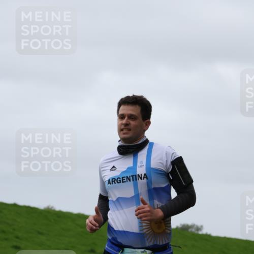 04.05.2025 - 8. Wedeler Halbmarathon Yannick Fuchs http://msf.ph/oto/7823046 04.05.2025 12:16:16 Laufen 8, 18, 442 meine-sportfotos.de