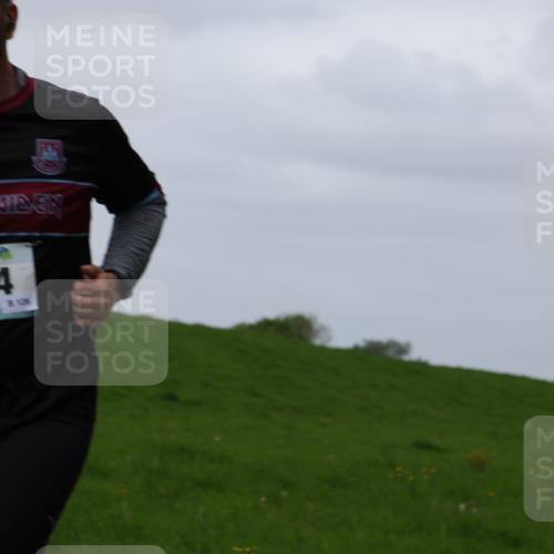 04.05.2025 - 8. Wedeler Halbmarathon Yannick Fuchs http://msf.ph/oto/7823071 04.05.2025 11:30:07 Laufen 914 meine-sportfotos.de