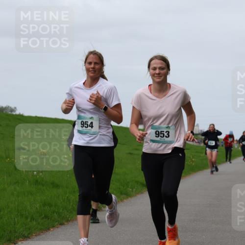 04.05.2025 - 8. Wedeler Halbmarathon Yannick Fuchs http://msf.ph/oto/7823119 04.05.2025 11:30:09 Laufen 954, 953 meine-sportfotos.de