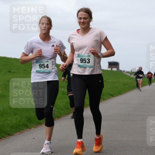 04.05.2025 - 8. Wedeler Halbmarathon Yannick Fuchs http://msf.ph/oto/7823152 04.05.2025 11:30:10 Laufen 954, 953 meine-sportfotos.de