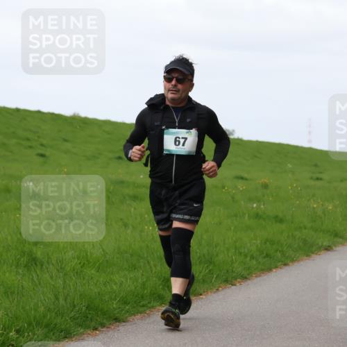 04.05.2025 - 8. Wedeler Halbmarathon Yannick Fuchs http://msf.ph/oto/7823187 04.05.2025 11:30:11 Laufen 67 meine-sportfotos.de