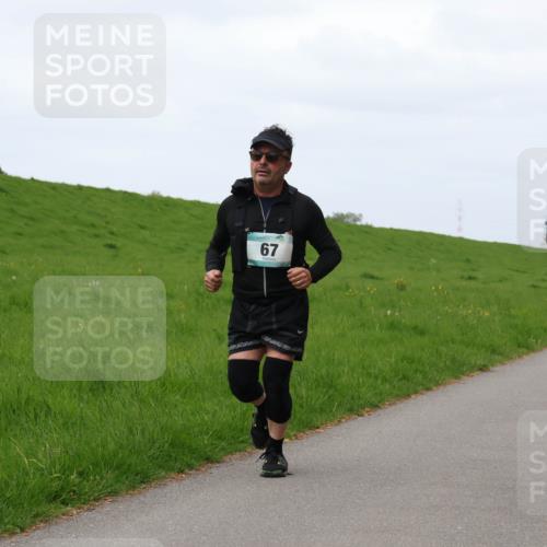04.05.2025 - 8. Wedeler Halbmarathon Yannick Fuchs http://msf.ph/oto/7823194 04.05.2025 11:30:11 Laufen 67 meine-sportfotos.de