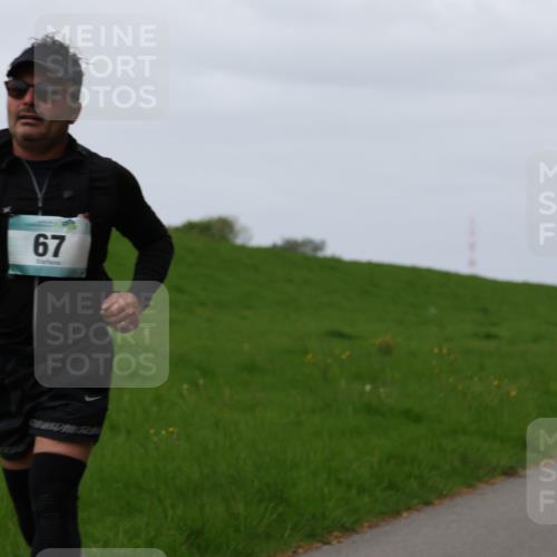 04.05.2025 - 8. Wedeler Halbmarathon Yannick Fuchs http://msf.ph/oto/7823219 04.05.2025 11:30:12 Laufen 67 meine-sportfotos.de