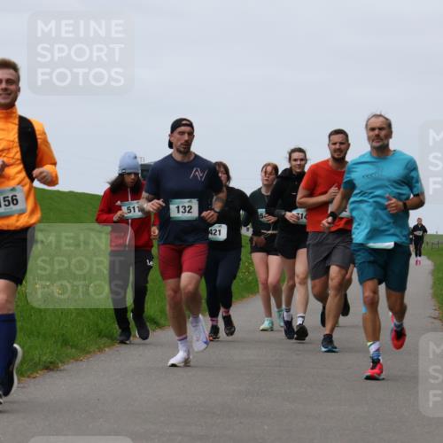 04.05.2025 - 8. Wedeler Halbmarathon Yannick Fuchs http://msf.ph/oto/7823339 04.05.2025 11:30:26 Laufen 156, 511, 132, 421, 14 meine-sportfotos.de