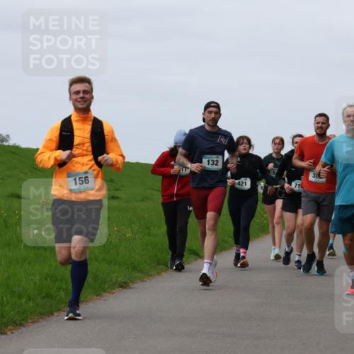 04.05.2025 - 8. Wedeler Halbmarathon Yannick Fuchs http://msf.ph/oto/7823346 04.05.2025 11:30:26 Laufen 156, 132, 421, 71, 30 meine-sportfotos.de