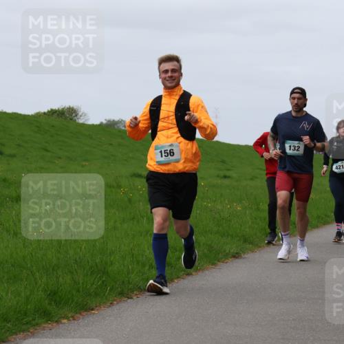 04.05.2025 - 8. Wedeler Halbmarathon Yannick Fuchs http://msf.ph/oto/7823349 04.05.2025 11:30:26 Laufen 156, 132, 421, 71, 302 meine-sportfotos.de