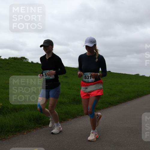 04.05.2025 - 8. Wedeler Halbmarathon Yannick Fuchs http://msf.ph/oto/7823381 04.05.2025 12:16:47 Laufen 62, 531 meine-sportfotos.de