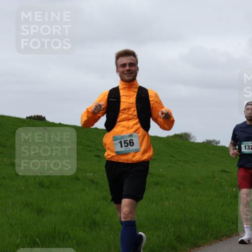 04.05.2025 - 8. Wedeler Halbmarathon Yannick Fuchs http://msf.ph/oto/7823411 04.05.2025 11:30:28 Laufen 156, 132, 511 meine-sportfotos.de