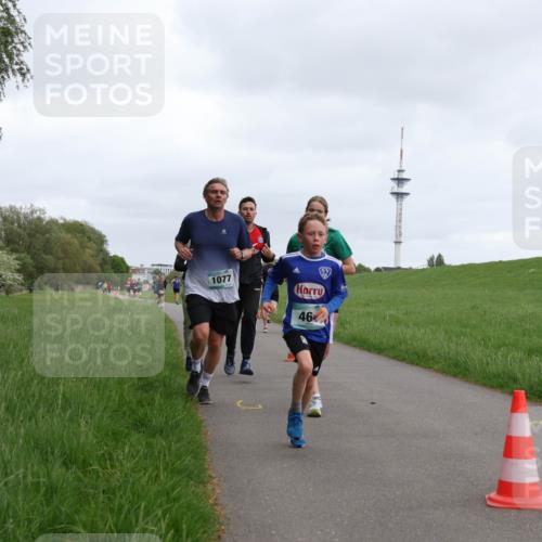 04.05.2025 - 8. Wedeler Halbmarathon Yannick Fuchs http://msf.ph/oto/7823468 04.05.2025 11:11:13 Laufen 1077, 46 meine-sportfotos.de