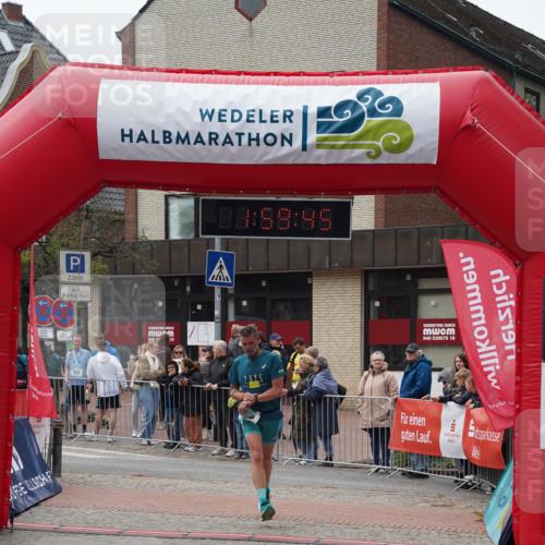 04.05.2025 - 8. Wedeler Halbmarathon Felixshl http://msf.ph/oto/7823593 04.05.2025 11:59:43 Ziel 126 meine-sportfotos.de