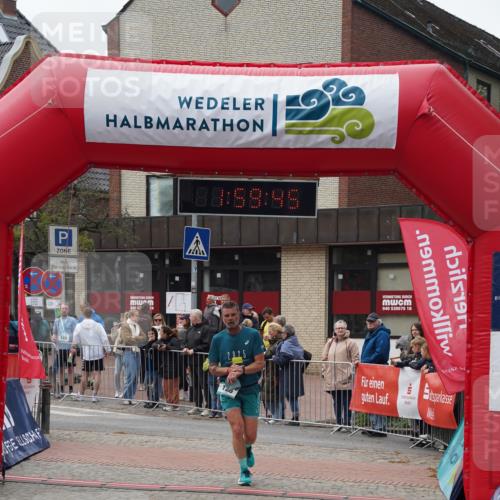 04.05.2025 - 8. Wedeler Halbmarathon Felixshl http://msf.ph/oto/7823607 04.05.2025 11:59:43 Ziel 126 meine-sportfotos.de