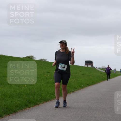 04.05.2025 - 8. Wedeler Halbmarathon Yannick Fuchs http://msf.ph/oto/7823740 04.05.2025 12:19:38 Laufen 206 meine-sportfotos.de
