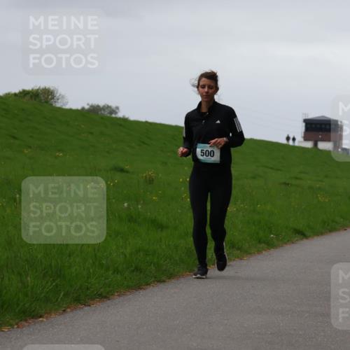 04.05.2025 - 8. Wedeler Halbmarathon Yannick Fuchs http://msf.ph/oto/7823888 04.05.2025 12:20:34 Laufen 500 meine-sportfotos.de