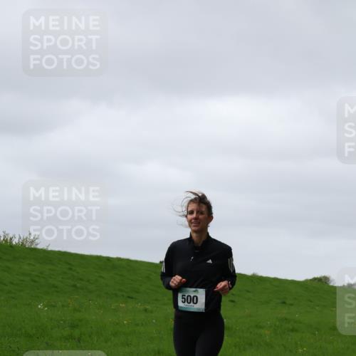 04.05.2025 - 8. Wedeler Halbmarathon Yannick Fuchs http://msf.ph/oto/7823931 04.05.2025 12:20:39 Laufen 500 meine-sportfotos.de