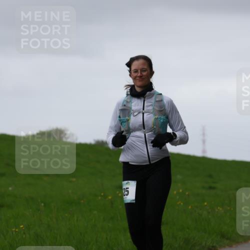 04.05.2025 - 8. Wedeler Halbmarathon Yannick Fuchs http://msf.ph/oto/7824266 04.05.2025 12:22:05 Laufen 25 meine-sportfotos.de