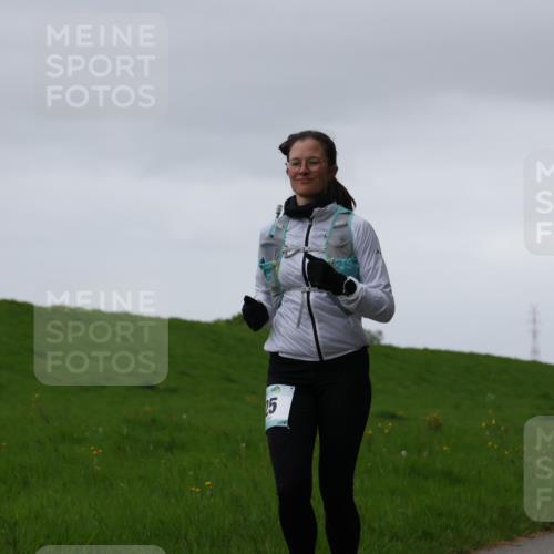 04.05.2025 - 8. Wedeler Halbmarathon Yannick Fuchs http://msf.ph/oto/7824297 04.05.2025 12:22:05 Laufen 15 meine-sportfotos.de