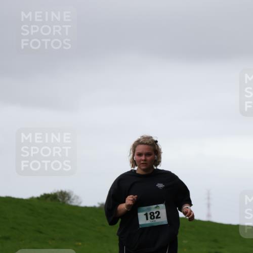 04.05.2025 - 8. Wedeler Halbmarathon Yannick Fuchs http://msf.ph/oto/7824349 04.05.2025 12:23:10 Laufen 182 meine-sportfotos.de
