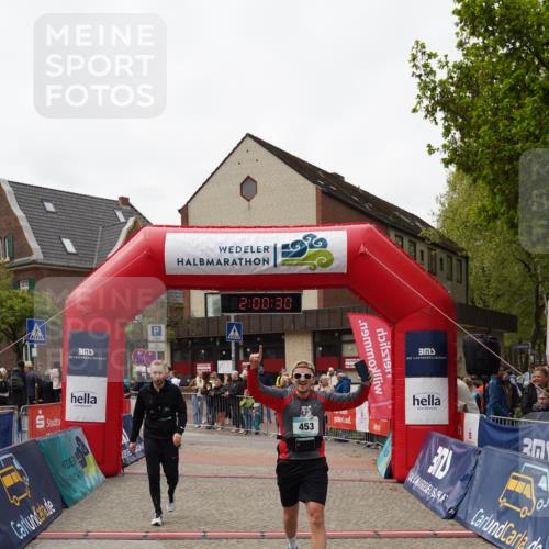 04.05.2025 - 8. Wedeler Halbmarathon Felixshl http://msf.ph/oto/7824350 04.05.2025 12:00:27 Ziel 453, 518, 543, 560 meine-sportfotos.de