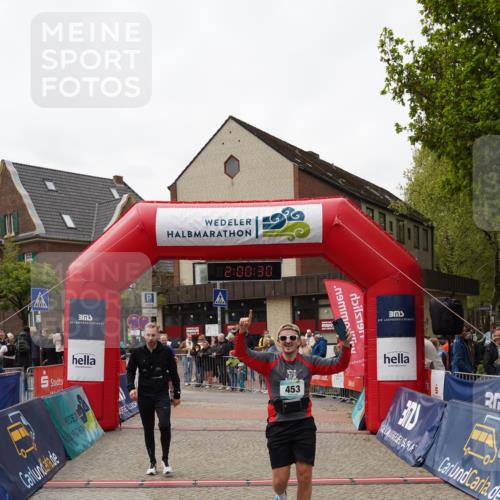04.05.2025 - 8. Wedeler Halbmarathon Felixshl http://msf.ph/oto/7824364 04.05.2025 12:00:28 Ziel 453, 518, 543, 560 meine-sportfotos.de