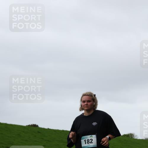 04.05.2025 - 8. Wedeler Halbmarathon Yannick Fuchs http://msf.ph/oto/7824369 04.05.2025 12:23:12 Laufen 182 meine-sportfotos.de