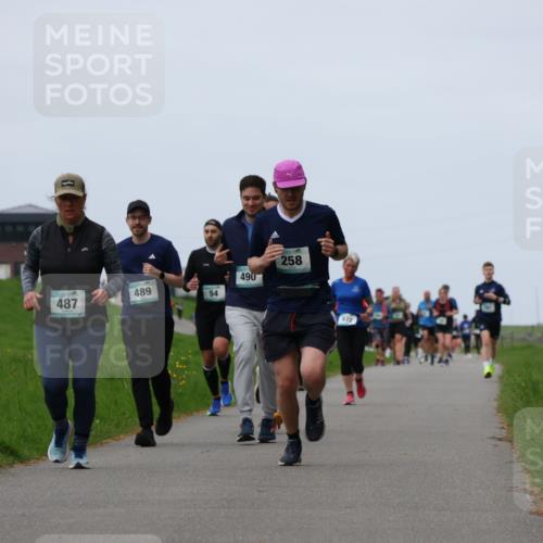 04.05.2025 - 8. Wedeler Halbmarathon Yannick Fuchs http://msf.ph/oto/7824387 04.05.2025 11:31:33 Laufen 489, 487, 54, 490, 258, 972 meine-sportfotos.de