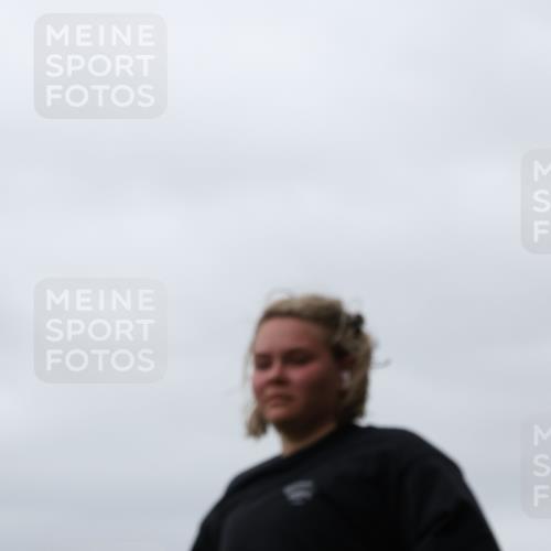 04.05.2025 - 8. Wedeler Halbmarathon Yannick Fuchs http://msf.ph/oto/7824402 04.05.2025 12:23:13 Laufen 182 meine-sportfotos.de