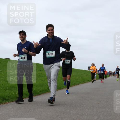 04.05.2025 - 8. Wedeler Halbmarathon Yannick Fuchs http://msf.ph/oto/7824556 04.05.2025 11:31:43 Laufen 489 meine-sportfotos.de