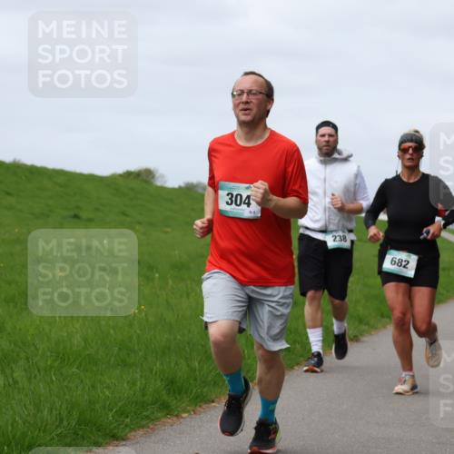 04.05.2025 - 8. Wedeler Halbmarathon Yannick Fuchs http://msf.ph/oto/7824585 04.05.2025 11:53:45 Laufen 304, 238, 682 meine-sportfotos.de