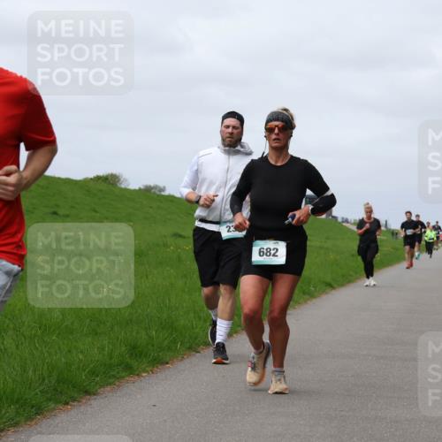 04.05.2025 - 8. Wedeler Halbmarathon Yannick Fuchs http://msf.ph/oto/7824610 04.05.2025 11:53:46 Laufen 304, 8, 23, 682 meine-sportfotos.de