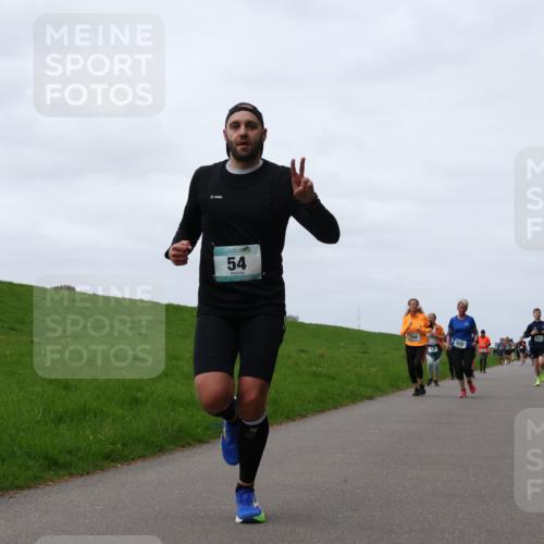 04.05.2025 - 8. Wedeler Halbmarathon Yannick Fuchs http://msf.ph/oto/7824614 04.05.2025 11:31:45 Laufen 54, 972 meine-sportfotos.de