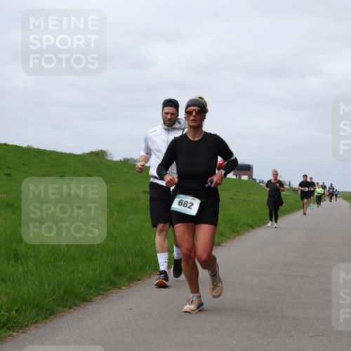 04.05.2025 - 8. Wedeler Halbmarathon Yannick Fuchs http://msf.ph/oto/7824627 04.05.2025 11:53:46 Laufen 682 meine-sportfotos.de