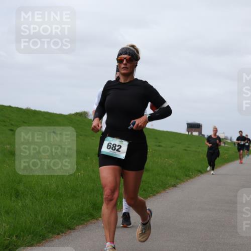 04.05.2025 - 8. Wedeler Halbmarathon Yannick Fuchs http://msf.ph/oto/7824629 04.05.2025 11:53:47 Laufen 682 meine-sportfotos.de
