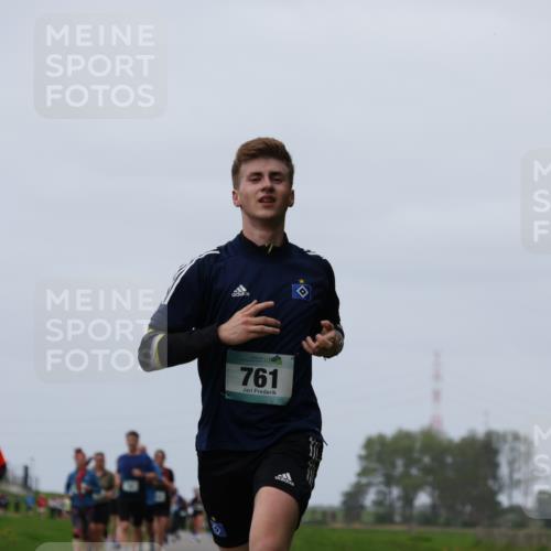 04.05.2025 - 8. Wedeler Halbmarathon Yannick Fuchs http://msf.ph/oto/7824703 04.05.2025 11:31:49 Laufen 437, 818, 761 meine-sportfotos.de