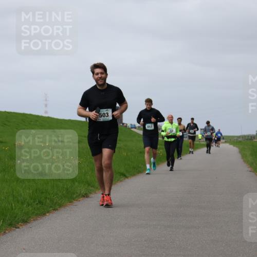 04.05.2025 - 8. Wedeler Halbmarathon Yannick Fuchs http://msf.ph/oto/7824774 04.05.2025 11:53:59 Laufen 503, 653 meine-sportfotos.de