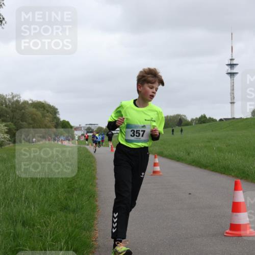 04.05.2025 - 8. Wedeler Halbmarathon Yannick Fuchs http://msf.ph/oto/7824792 04.05.2025 11:12:09 Laufen 357 meine-sportfotos.de