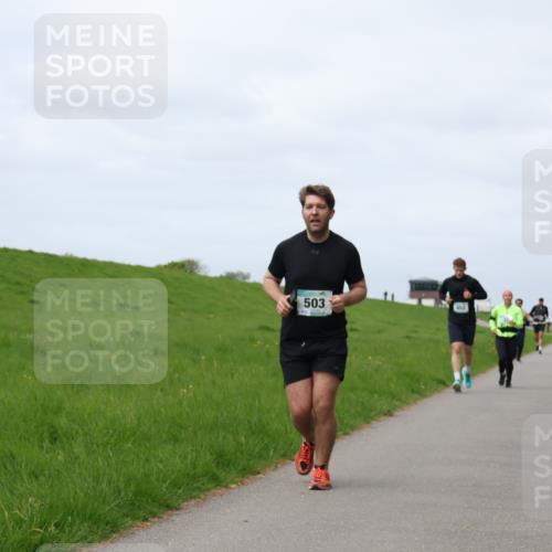 04.05.2025 - 8. Wedeler Halbmarathon Yannick Fuchs http://msf.ph/oto/7824808 04.05.2025 11:54:02 Laufen 503 meine-sportfotos.de