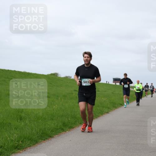 04.05.2025 - 8. Wedeler Halbmarathon Yannick Fuchs http://msf.ph/oto/7824810 04.05.2025 11:54:02 Laufen 503 meine-sportfotos.de