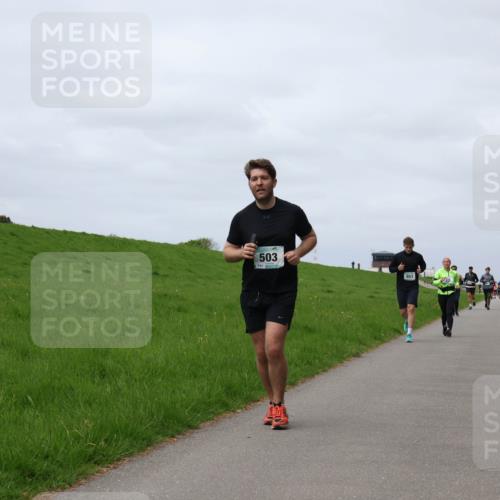 04.05.2025 - 8. Wedeler Halbmarathon Yannick Fuchs http://msf.ph/oto/7824825 04.05.2025 11:54:02 Laufen 503 meine-sportfotos.de