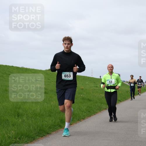 04.05.2025 - 8. Wedeler Halbmarathon Yannick Fuchs http://msf.ph/oto/7824949 04.05.2025 11:54:08 Laufen 653, 17 meine-sportfotos.de