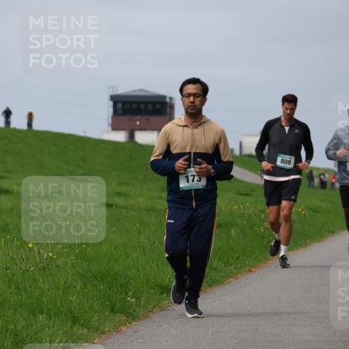 04.05.2025 - 8. Wedeler Halbmarathon Yannick Fuchs http://msf.ph/oto/7825019 04.05.2025 11:54:11 Laufen 14, 173, 809, 992 meine-sportfotos.de
